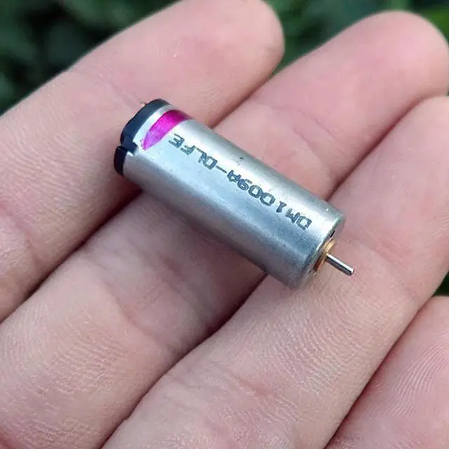 Alt view image 4 of 6 - Solar Energy small motor M50 DC3V-6V 19000-37200rpm micro motors high speed miniature DC motor for digital camera or DIY Fan