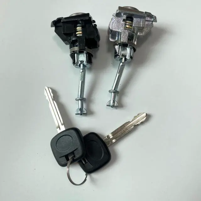Alt view image 3 of 5 - Acaigel Door Lock Set W/Key(L&R) 69052-06010/69051-06010 For Toyota Camry 2002-2006
