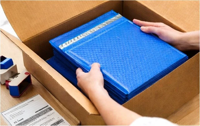 Alt view image 3 of 3 - 200 #0 6x10 Blue Poly Bubble Padded Envelopes Mailers Shipping Case 6"x10"