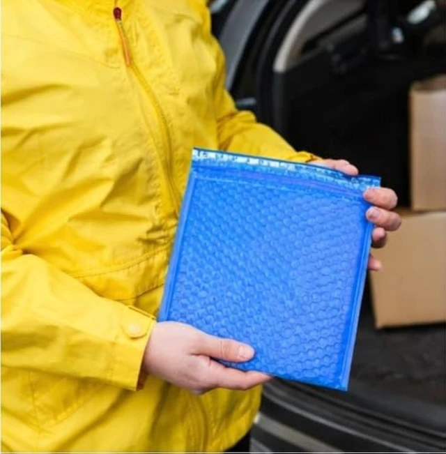 Alt view image 4 of 6 - 100 #5 10.5x16 Blue Poly Bubble Padded Envelopes Mailers Shipping Case 10.5"x16"