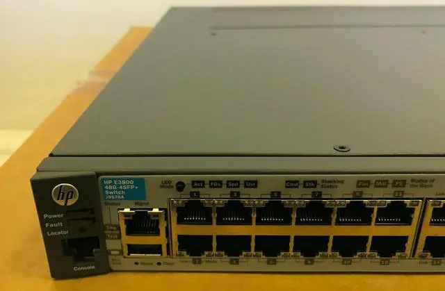 Alt view image 4 of 6 - Hp J9576a E3800 48-Port Gigabit 4X Sfp+ 3800-48G-4Sfp+ Switch - No Power Supply