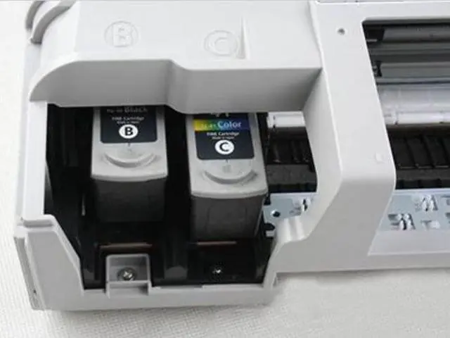 Alt view image 2 of 3 - Lind Electronics GE1950I-3528 Electronics, 12-32VDC Isolated DC for GETAC P470