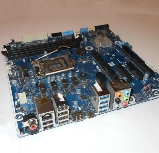 Alt view image 2 of 3 - CN-07HV66 For Aurora R6 Motherboard IPCFL-SC  07HV66 7HV66  LGA1151 DDR4 Mainboard 100% Tested Fully Work