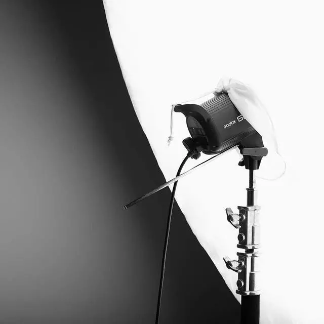 Alt view image 6 of 7 - 70 inch 180cm Black White Reflective Umbrella Studio Photography Umbrella, White Inner with Large Diffuser Cover, Bag