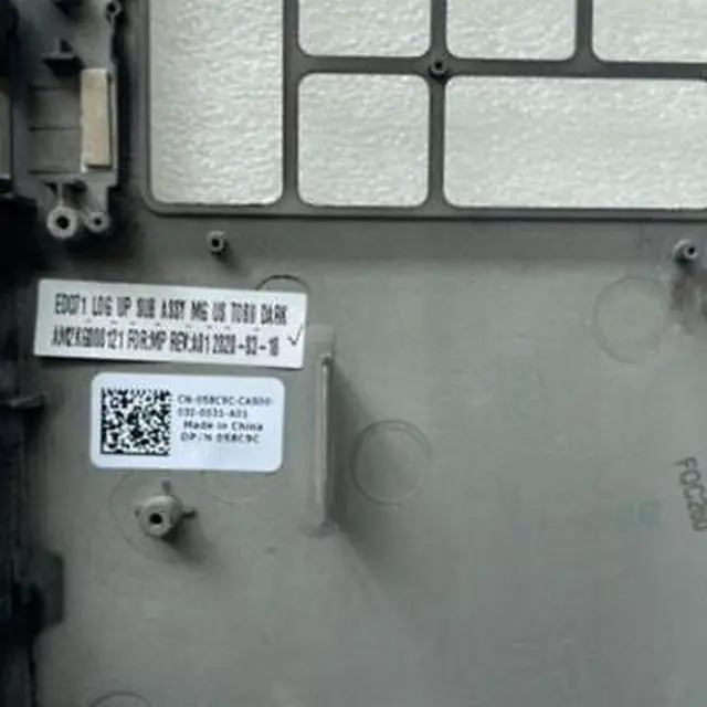 Alt view image 4 of 5 - Geniune Dell Alienware M17 R2 Laptop Palmrest Touchpad-58C9C