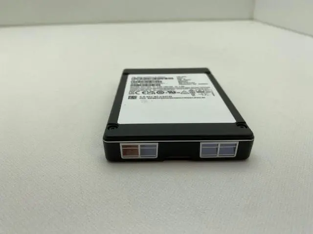 Alt view image 4 of 7 - (NOT FOR HOME PC!) Samsung PM1653 MZILG3T8HCLS-00A07 3.84TB SAS 24Gb/s 2.5inch Enterprise SSD New