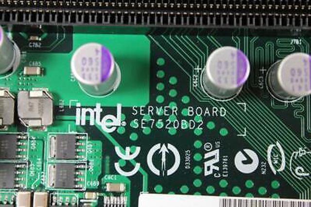 Alt view image 7 of 7 - Intel SE7520BD2 E7520 Chipset Dual Socket-604 6 Slots Motherboard C44688-801