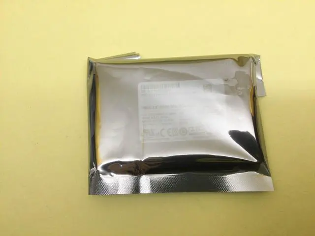 Main image of MZ-QLB9600 Samsung PM983 Series 960GB 2.5" PCIe Gen3 SSD MZQLB960HAJR NEW