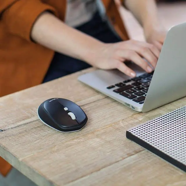 Alt view image 2 of 6 - Logitech M535 Bluetooth Mouse Optical Wireless Bluetooth Black 1000 Black