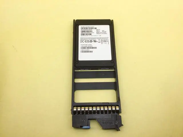 Alt view image 2 of 4 - (NOT FOR HOME PC!) MZ-ILG30T0 Samsung PM1653 30.72TB SAS 24Gb/s 2.5'' SSD w/ 520 byte sector, New