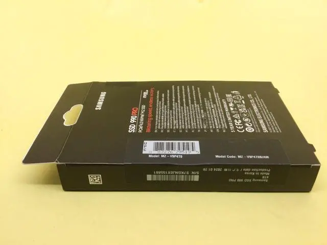 Alt view image 3 of 4 - SAMSUNG 990 Pro 4TB M.2 2280 PCIe 4.0 x4 NVMe SSD MZ-V9P4T0B/AM New