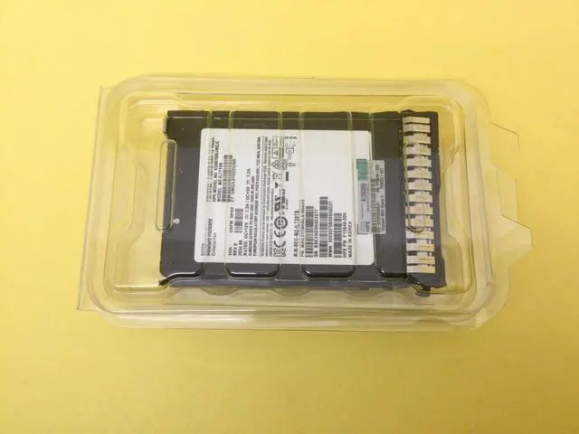 Main image of (NOT FOR HOME PC!) P19909-B21 HPE 7.68TB SAS 12G READ INTENSIVE SFF SC SSD P20836-001
