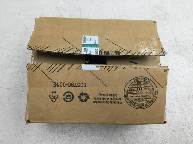 Alt view image 3 of 4 - P06952-B21 HPE 750GB NVME GEN3 WRITE INTENSIVE SFF SCN U.2 SSD P06979-001 - OEM