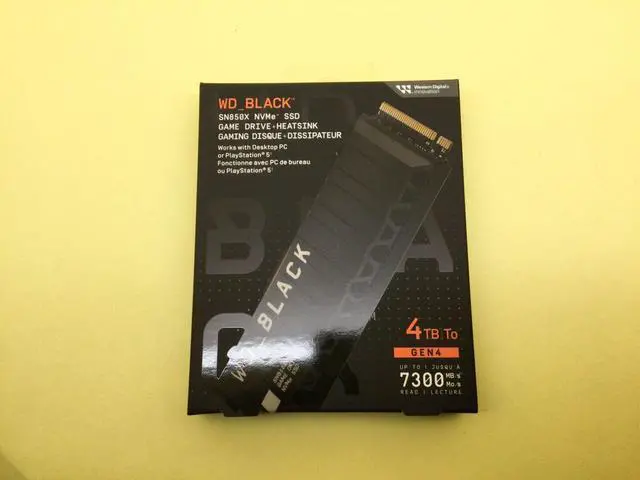 Main image of WD BLACK SN850X 8TB NVMe PCIe4.0 M.2 2280 Gaming SSD w/Heatsink WDS800T2XHE - OEM