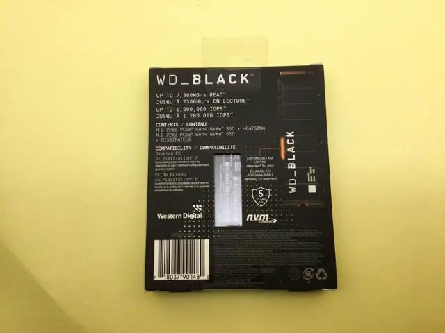 Alt view image 2 of 2 - WD BLACK SN850X 8TB NVMe PCIe4.0 M.2 2280 Gaming SSD w/Heatsink WDS800T2XHE - OEM