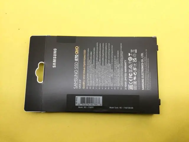 Alt view image 3 of 3 - Samsung 870 QVO 8TB SATA III 2.5" SSD MZ-77Q8T0B/AM MZ-77Q8T0