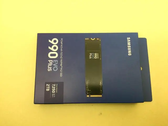 Main image of SAMSUNG 990 EVO Plus 2TB PCle NVMe M.2 2280 Internal SSD MZ-V9S2T0