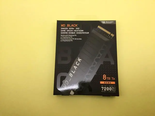 Main image of WD BLACK SN850X 8TB NVMe PCIe4.0 M.2 2280 Gaming SSD w/Heatsink WDS800T2XHE