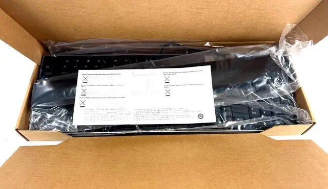 Alt view image 3 of 3 - Dell U473D Wired Multimedia Keyboard w/Removable Palm Rest (AMX)