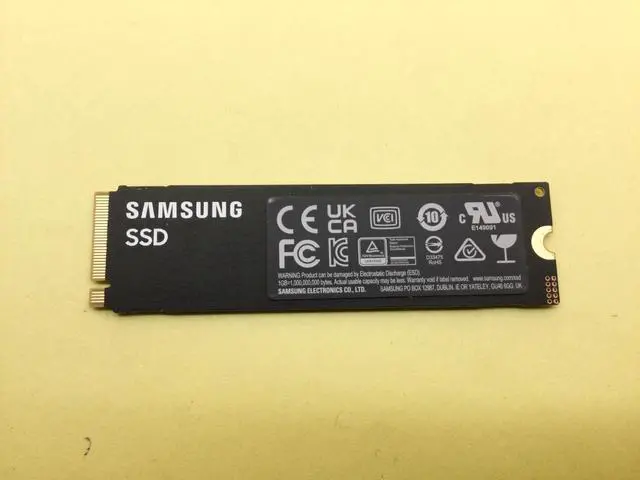 Alt view image 3 of 4 - SAMSUNG 9100 PRO 4TB M.2 2280 PCIe 5.0x4 NVMe Internal SSD MZ-VAP4T0