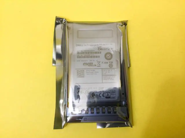 Main image of VV2M7 Dell 7.68TB NVME PCIe Gen4 Read Intensive 2.5'' SSD KCM7XRUG7T68