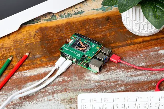 Alt view image 4 of 4 - Raspberry Pi M.2 HAT BOARD ROHS COMPLIANT NVMe drives SC1166