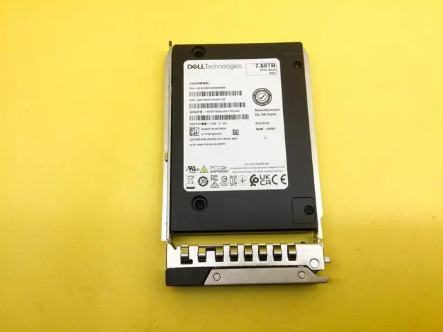 Alt view image 2 of 3 - 2533N Dell 7.68TB NVMe PCIe4.0 Read Intensive 2.5in U.2 SSD HFS7T6GEJVX171N