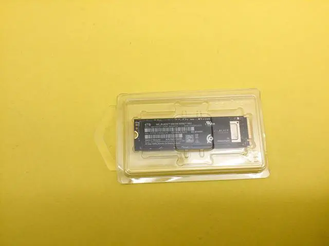 Main image of WD Black SN8100 4TB NVMe PCIe 5.0x4 M.2 2280 SSD WDS400T1X0M
