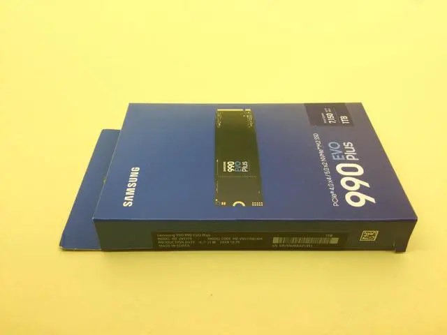 Alt view image 3 of 3 - Samsung 990 EVO Plus 1TB PCIe Gen 4x4/Gen 5x2 M.2 2280 SSD MZ-V9S1T0 Sealed