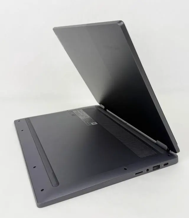 Alt view image 4 of 7 - Lenovo Flex 5i 14IAU7 14" 1920x1200 Touch i3-1315U 8GB 256GB Chromebook 2in1