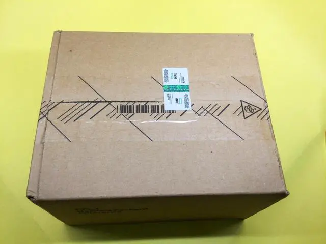 Alt view image 2 of 2 - (NOT FOR HOME PC!) P21135-B21 HPE 3.2TB SAS 12G MIXED USE SFF SC SSD P22583-001 Sealed