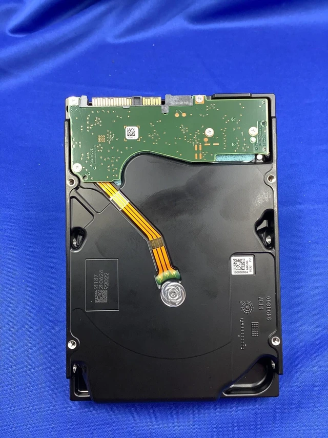 Alt view image 2 of 3 - (NOT FOR HOME PC!) ST16000NM002G Seagate Exos X16 16TB 7.2K SAS 12Gb/s 512e/4Kn 3.5 HDD Pull