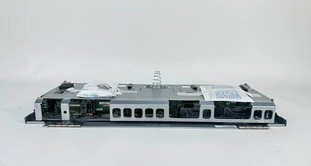 Main image of (NOT FOR HOME PC!) HPE DL325 Gen10 Plus 8SFF SATA/SAS 2.5 Box 3/Box 5 SC Drive Cage SFF P15499-001