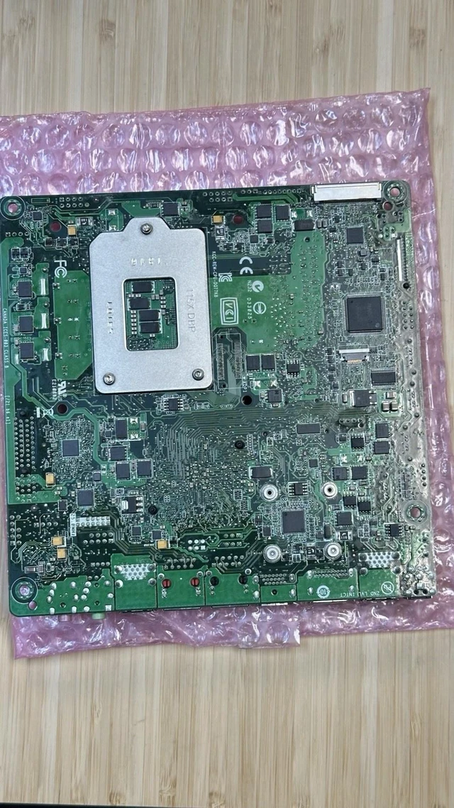Alt view image 6 of 7 - Intel Desktop MotherBoard Mini-ITX LGA1155 DQ77KB DDR3 Board G81483-501