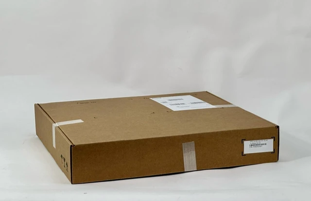 Main image of P36202-B21 HPE ProLiant DL3XX DL380 DL385 Gen10/Plus/V2 2U x4 Tri-Mode Cable Kit