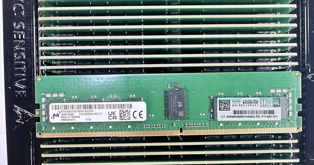Alt view image 2 of 7 - (NOT FOR HOME PC!) HPE 1x 16GB 2Rx8 DDR4 PC4-25600-3200AA Server Memory RAM ECC Registered HP RDIMM