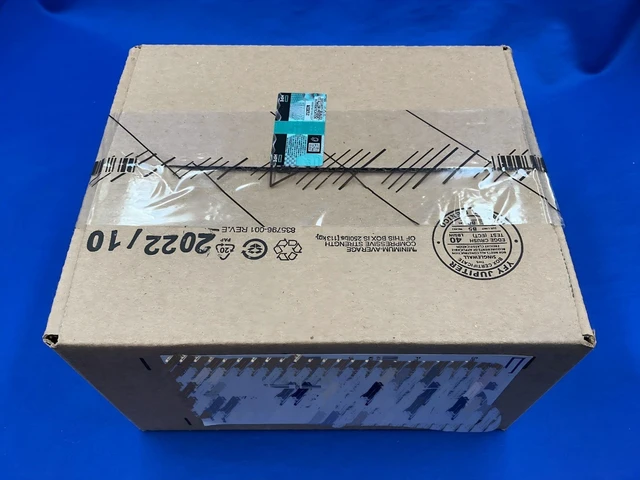 Alt view image 3 of 7 - P18430-B21 HPE 7.68TB SATA 6G READ INTENSIVE SFF SC MULTI VENDOR SSD P18486-001