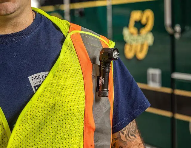 Alt view image 5 of 7 - Streamlight 88094 ProTac 90X 1000-Lumen Right Angle Compact Multi-Fuel Tactical EDC Flashlight Includes Non-Rechargeable Batteries and Holster, Black