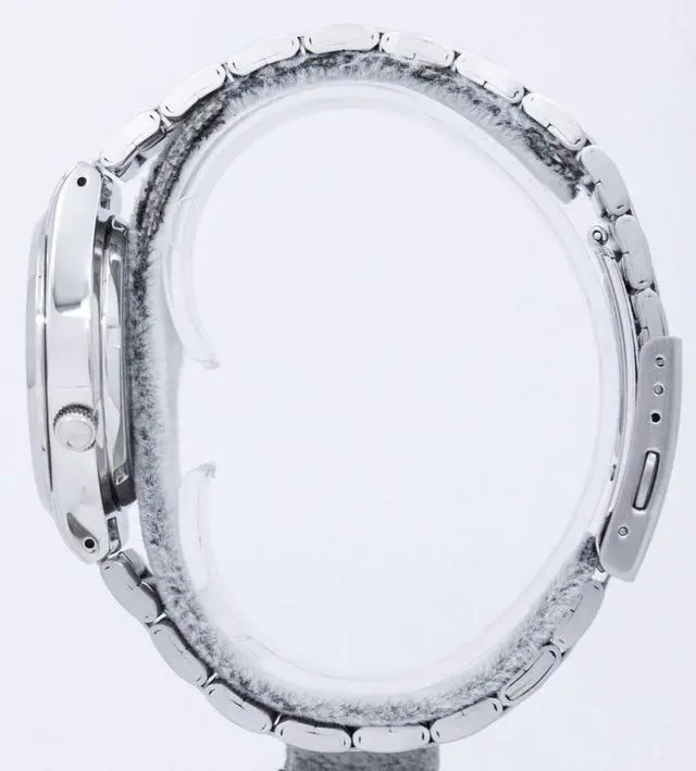 Alt view image 3 of 7 - Seiko 5 Automatic Japan Made SNK567 SNK567J1 SNK567J Men's Watch