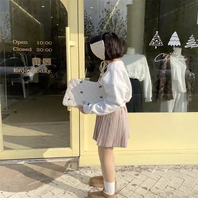 Alt view image 5 of 5 - Attria Cute Bow Graphic Carrying Laptop Bag Y2K Preppy Laptop Sleeve Case Bag Kawaii Pad Computer Protect Case Pouch (13-14 inch,White)