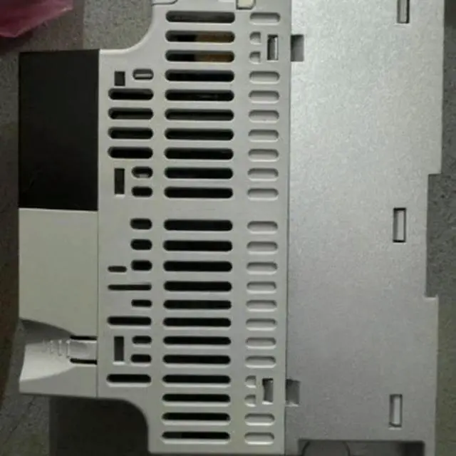 Main image of FOR 1PCS Inverter 22F-D2P5N103 Inverter 0.75KW/380V