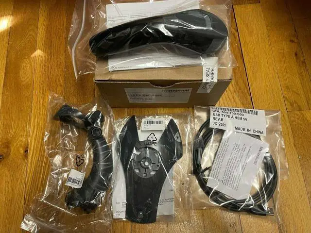 Alt view image 2 of 4 - Honey,well Voyager 1400G 2D Bar,code Scan,ner with Stand and with USB cable - NOB