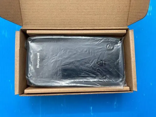 Alt view image 4 of 5 - Honey,well Dolphin CT50 Bar,code Scan,ner CT50LUN CT50LUN-CS13SE0 Android