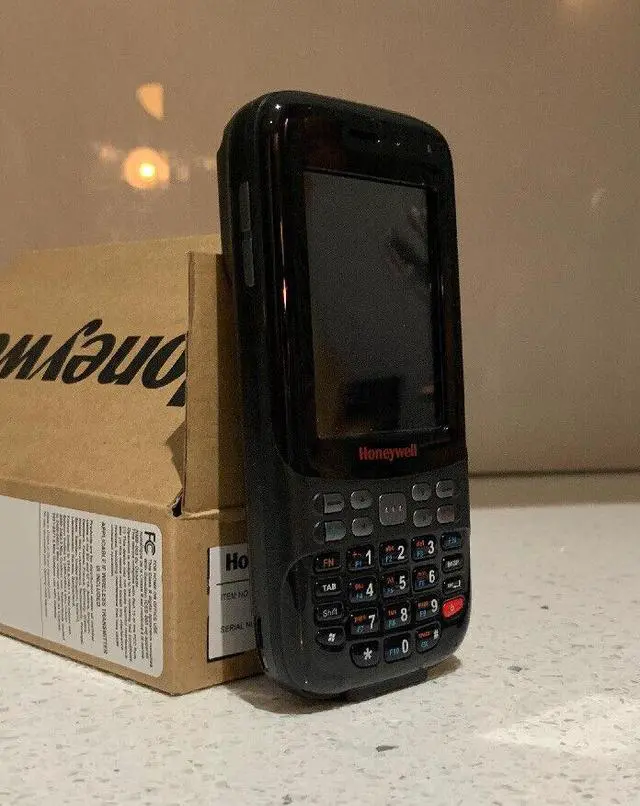 Alt view image 2 of 7 - Honey,well 6000 Honey,well Dolphin 6000 Mobile Computer Scan,ner 6000EW1-GC111SC1