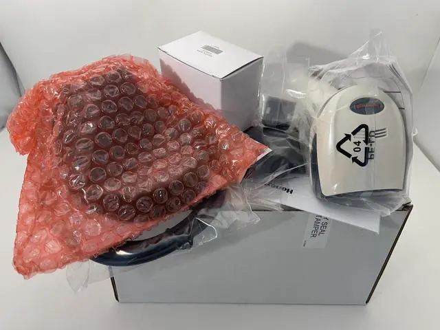 Main image of Honey,well 1902 Bar,code Scan,ner Wireless Bluetooth 1902HHD-0USBA-7NAP USB Kit
