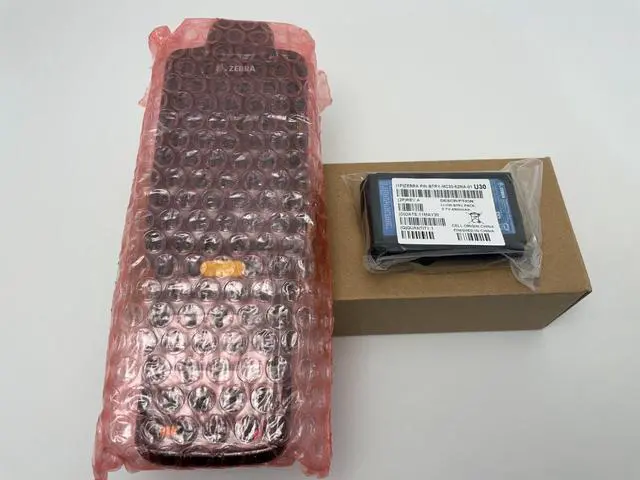 Main image of Ze,bra MC330M Mobile Computer Scan,ner R-Std 1D 38key 2X ADR MC330M-RL3HA2NA