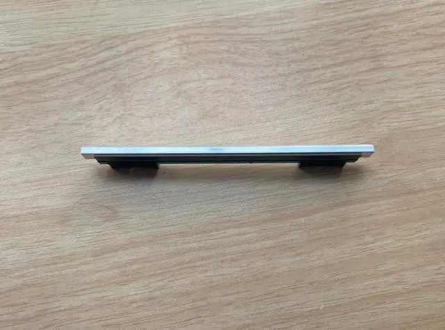 Alt view image 3 of 3 - Printhead for Ze bra ZD420 ZD620 Printer 300dpi, P1080383-007 P1080383-416 P1080383-227 Genuine