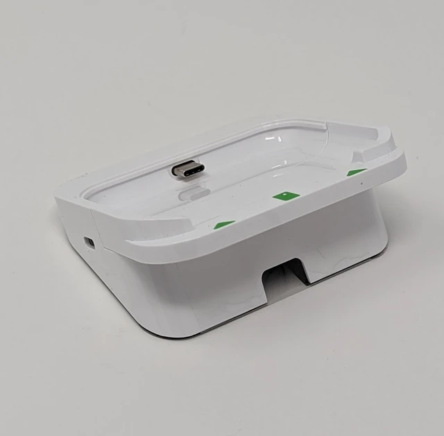 Alt view image 3 of 5 - Clover Go Gen 3 Card Reader Docking Station