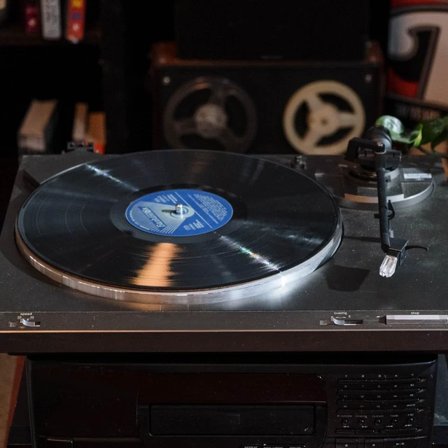 Alt view image 3 of 5 - Toddmomy Gramophone Movement Vintage Record Player Turntable with Built-in Speakers Low Noise Playback Retro Vinyl Record Player for Home Decor and Music Lovers
