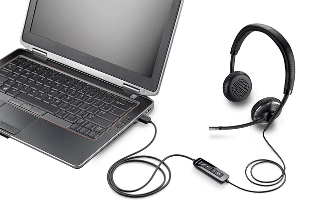 Alt view image 2 of 3 - Plantronics Blackwire 500 C520-M USB Binaural Microsoft-Certified Version Headphone